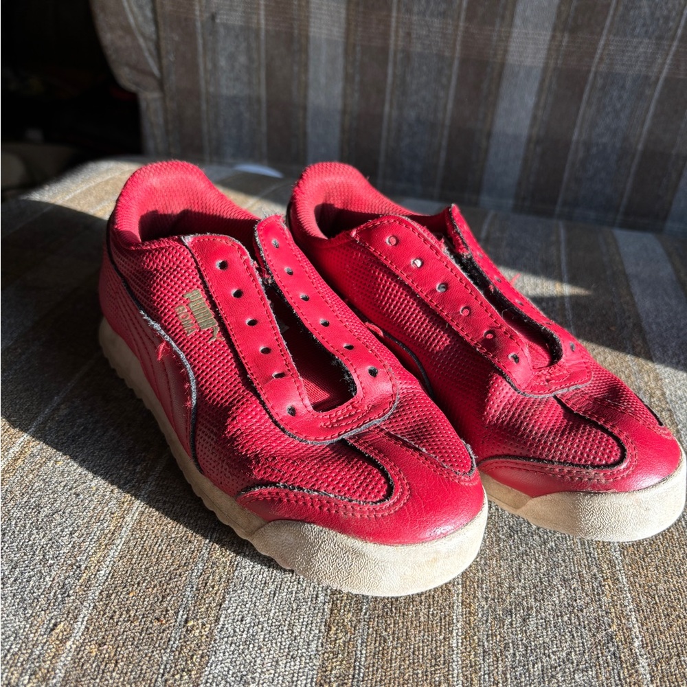 Puma Roma Size 13 Athletic Sneaker Red & White, Clean